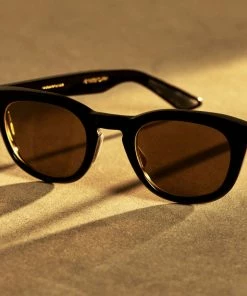 AVVENTURAWORLD Avventura Sunglasses BOMERANO | NOIR