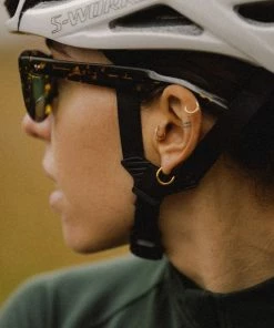 AVVENTURAWORLD Avventura Sunglasses EZE | TOKYO