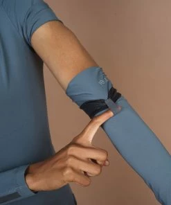 Ashmei Evo Armwarmers On Bike