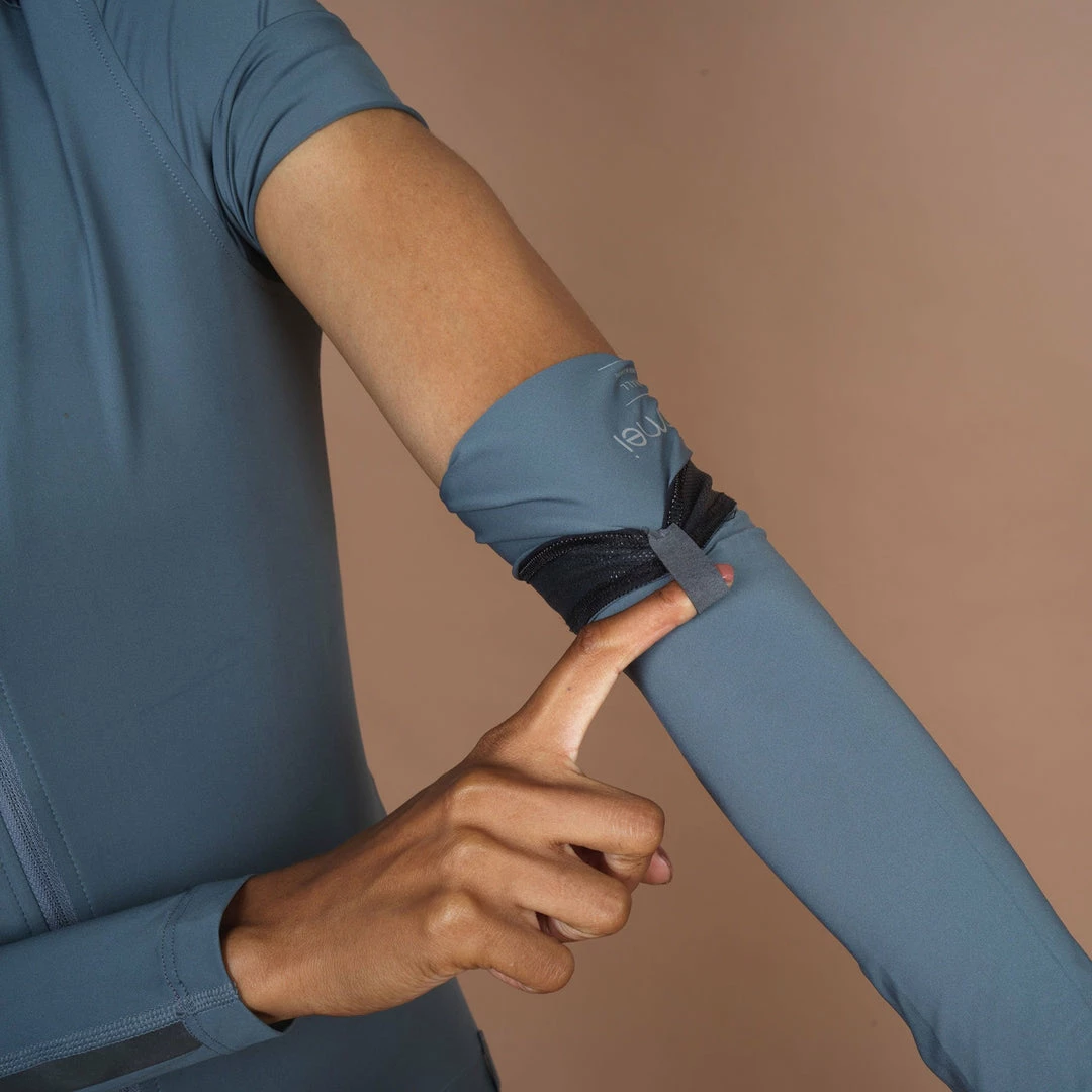 Ashmei Evo Armwarmers On Bike