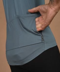 Ashmei Men's Evo Cycle Jersey On Bike