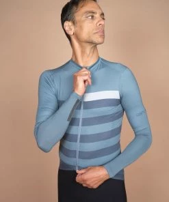 Ashmei Evo Armwarmers On Bike