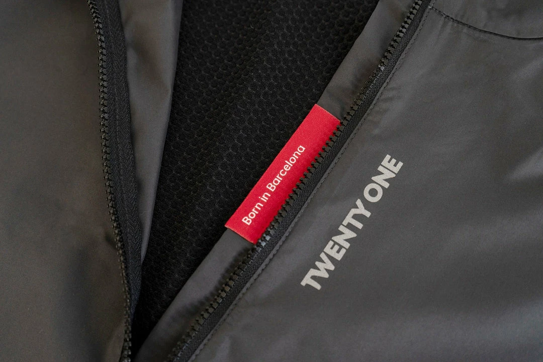 TwentyOne Factory Wind Jacket - - Women On Bike