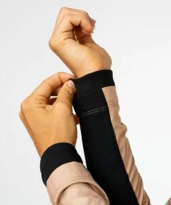 TwentyOne Factory Wind Jacket - - Women On Bike