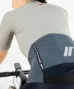 TwentyOne On Bike Aero Lightweight Jersey - - Women