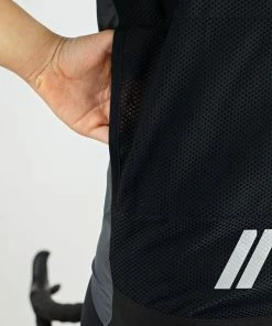 TwentyOne Factory Wind Vest - Women On Bike