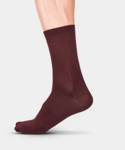 Isadore - Echelon Socks Fired Brick On Bike