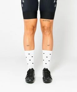 Fingerscrossed Socks - Hearts - White