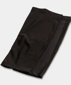 Isadore - ThermoRoubaix Knee Warmers 2.0 On Bike